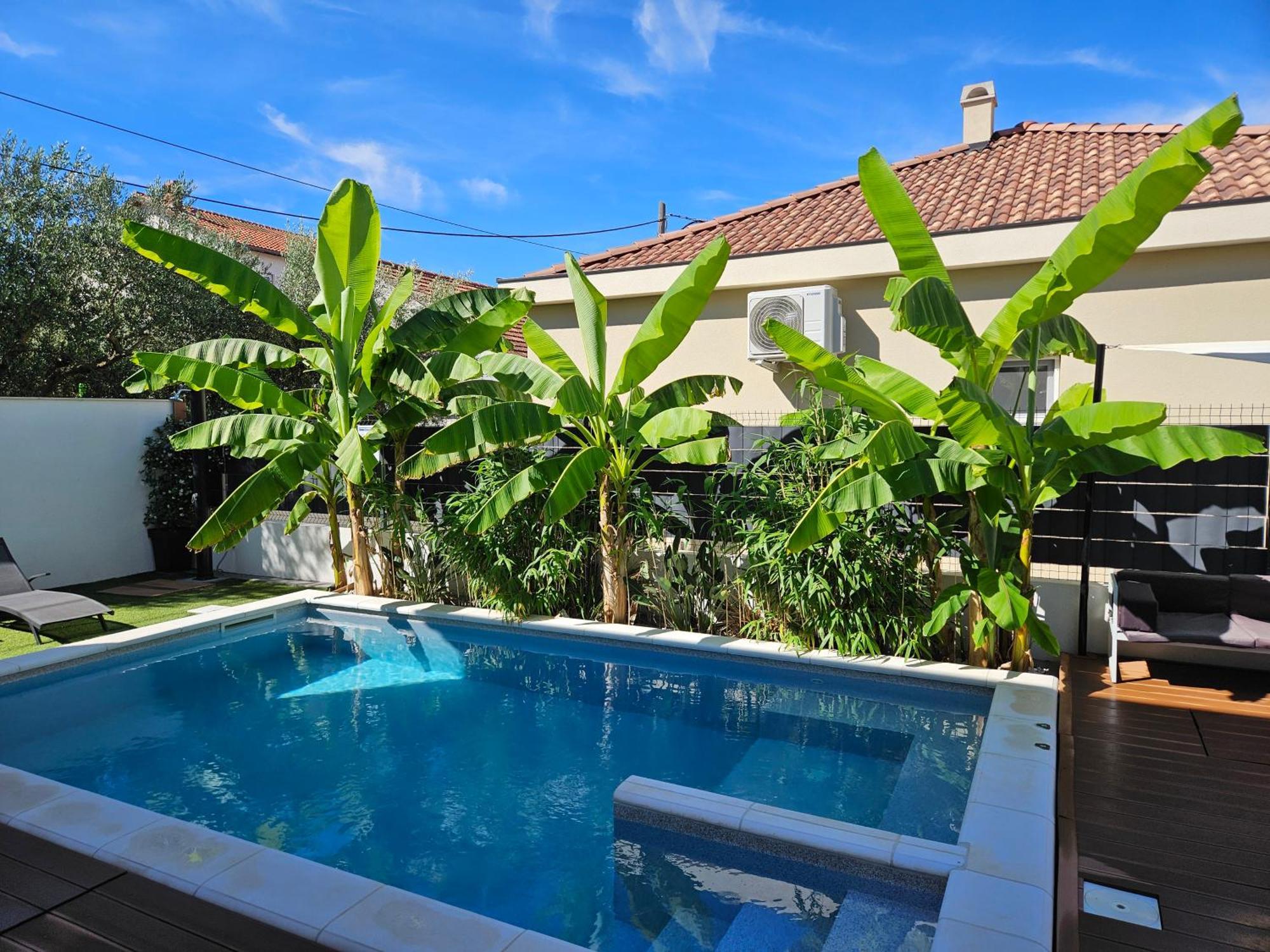 Bernie Apartments With A Pool Zadar Exterior foto